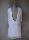 Robe en guipure blanche