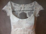 haut de robe dentelle de calais