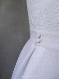 Robe en coton brodé + voile plumetis